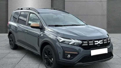 Gebraucht Dacia Jogger Extreme 141 PS (103 kW) 2025 Van / Kleinbus
