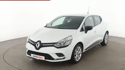 Weiß Gebraucht 2019 Renault Clio IV LIMITED Limousine | 8.970 € (Fairer Preis)