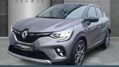 Grau Gebraucht 2021 Renault Captur Intens SUV | 15.479 € (Fairer Preis)