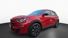 Rot Gebraucht 2024 Fiat 600E Red SUV | 28.490 € (Fairer Preis)