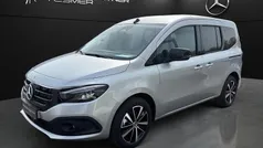 Silber Gebraucht 2023 Mercedes EQT200 Progressive Van / Kleinbus | 28.490 € (Fairer Preis)