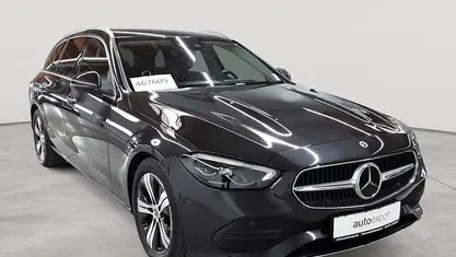 Gebraucht Mercedes C200 Avantgarde 163 PS (119 kW) 2023 Graphitgrau metallic Kombi
