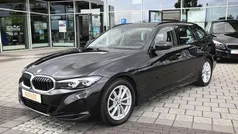 Schwarz Gebraucht 2022 BMW 318 Shadowline Kombi | 28.990 € (Fairer Preis)