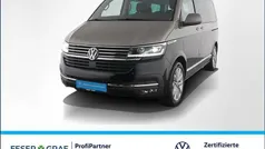 Mojave beige metallic/ deep black perleffekt Gebraucht 2020 VW T6.1 Generation Six Van | 59.500 € (Fairer Preis)