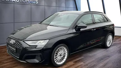 Schwarz Gebraucht 2023 Audi A3 Advanced Plus Limousine | 25.730 € (Guter Preis)