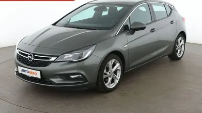 Gebraucht Opel Astra Dynamic 125 PS (91 kW) 2017 Grau Limousine