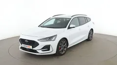 Weiß Gebraucht 2023 Ford Focus ST-Line X Kombi | 20.460 € (Guter Preis)
