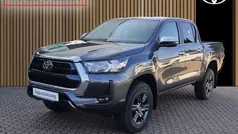 Grau Neu 2025 Toyota HiLux Comfort Abholung | 51.860 € (Guter Preis)
