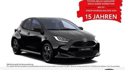 Schwarz Neu 2025 Toyota Yaris Hybrid Limousine | 23.989 € (Guter Preis)