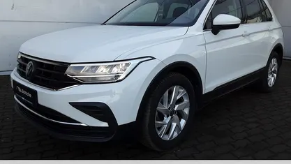 Pure white Gebraucht 2024 VW Tiguan Move SUV | 24.290 € (Superpreis)
