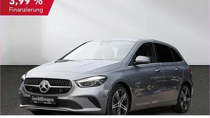 Gebraucht Mercedes B200 Progressive 163 PS (119 kW) 2025 Grau Van / Kleinbus
