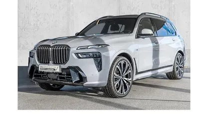 Gebraucht BMW X7 M Sport 352 PS (258 kW) 2025 Grau SUV