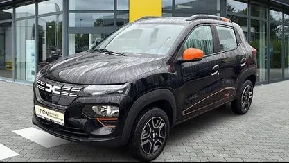 Magmaschwarz (schwarz) Gebraucht 2023 Dacia Spring Essentiel Kleinwagen | 12.950 € (Fairer Preis)