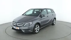 Grau Gebraucht 2014 Mercedes B180 Van / Kleinbus | 15.320 € (Fairer Preis)