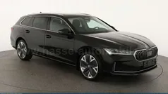 Onyx schwarz metallic Gebraucht 2024 Skoda Superb Selection Kombi | 43.995 € (Fairer Preis)