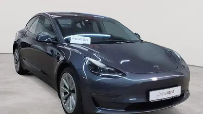 Gebraucht Tesla Model 3 365 kW (497 PS) 2022 Midnight silver metallic Limousine