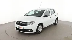 Weiß Gebraucht 2018 Dacia Sandero Essentiel Kleinwagen | 7.680 € (Fairer Preis)