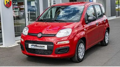Second-hand Fiat Panda 69 CP (50 kW) 2025 Roșu Berlinǎ