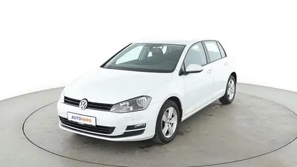 Weiß Gebraucht 2014 VW Golf Comfortline Limousine | 15.080 € (Fairer Preis)