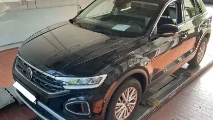 Gebraucht VW T-Roc Life 110 PS (80 kW) 2022 Schwarz SUV