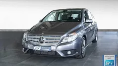 Grau Gebraucht 2012 Mercedes B180 Van / Kleinbus | 12.450 € (Teuer)