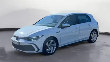 Używany VW Golf VIII GTI 245 KM (180 kW) 2022 Biały Sedan/Limuzyna