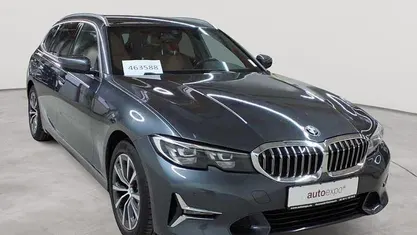 Gebraucht BMW 318 Luxury Line 150 PS (110 kW) 2021 Mineralgrau metallic Kombi