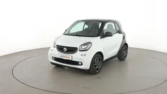 Weiß Gebraucht 2019 Smart ForTwo Coupé Basis Kleinwagen | 14.640 € (Fairer Preis)