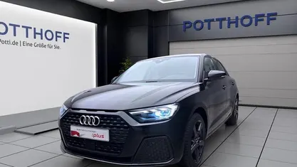 Gebraucht Audi A1 Sportback Ambiente 95 PS (69 kW) 2025 Mythosschwarz metallic Kleinwagen