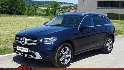 Cavansitblau metallic Gebraucht 2022 Mercedes GLC300e SUV | 37.990 € (Fairer Preis)