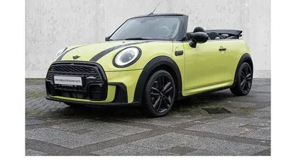 Gebraucht Mini Cooper Cabriolet 136 PS (100 kW) 2022 Zesty yellow Cabrio