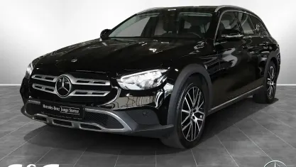 Gebraucht Mercedes E220 All-Terrain Avantgarde 200 PS (147 kW) 2023 Unilack schwarz Kombi