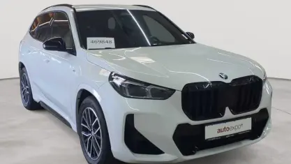 Gebraucht BMW X1 M Sport 204 PS (150 kW) 2023 Mineralweiß metallic SUV