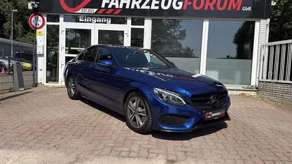 Blau Gebraucht 2018 Mercedes C180 AMG line Limousine | 21.800 € (Etwas zu teuer)