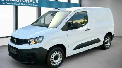 Gebraucht Peugeot Partner Premium 102 PS (75 kW) 2021 Weiß Van / Kleinbus