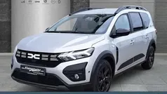 Grau Gebraucht 2023 Dacia Jogger Extreme Van / Kleinbus | 19.890 € (Fairer Preis)