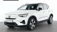 Weiß Gebraucht 2022 Volvo XC40 Core SUV | 31.990 € (Fairer Preis)