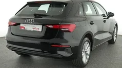 Brillantschwarz Gebraucht 2023 Audi A3 Limousine | 19.978 € (Superpreis)