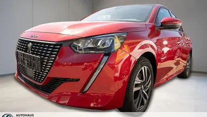 Begagnad Peugeot 208 Allure 101 HK (74 kW) 2021 Röd Halvkombi