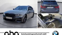 Grau Gebraucht 2021 BMW 330 M Sport Kombi | 37.930 € (Fairer Preis)