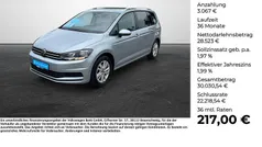 Oyster silver metallic Gebraucht 2024 VW Touran Comfortline Van / Kleinbus | 31.590 € (Fairer Preis)