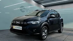 Grau Gebraucht 2023 Dacia Sandero Expression Kleinwagen | 17.290 € (Fairer Preis)