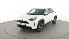 Weiß Gebraucht 2022 Toyota Yaris Cross Team SUV | 24.270 € (Fairer Preis)