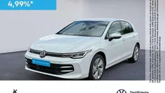 Weiß Neu 2025 VW Golf VIII Life Limousine | 24.970 € (Superpreis)