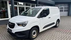 Weiß Gebraucht 2020 Opel Combo Selection Van / Kleinbus | 10.490 € (Fairer Preis)