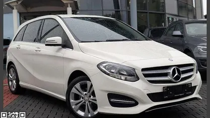 Gebraucht Mercedes B180 109 PS (80 kW) 2015 Weiß Van / Kleinbus