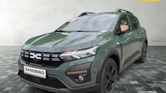 Safarigrüngrau Gebraucht 2024 Dacia Sandero Extreme Kleinwagen | 15.597 € (Guter Preis)