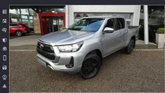 Lichtsilber metallic Gebraucht 2024 Toyota HiLux Comfort Abholung | 42.800 € (Fairer Preis)