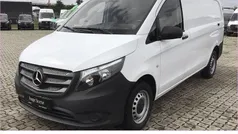 Weiß Gebraucht 2024 Mercedes Vito Van / Kleinbus | 29.453 € (Guter Preis)