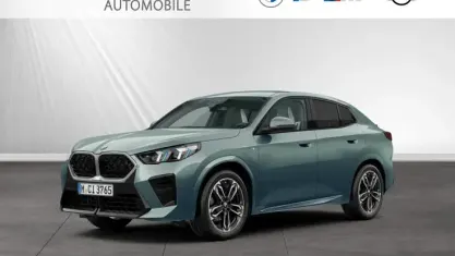 Gebraucht BMW X2 M Sport 163 PS (119 kW) 2025 Cape york grün metallic SUV